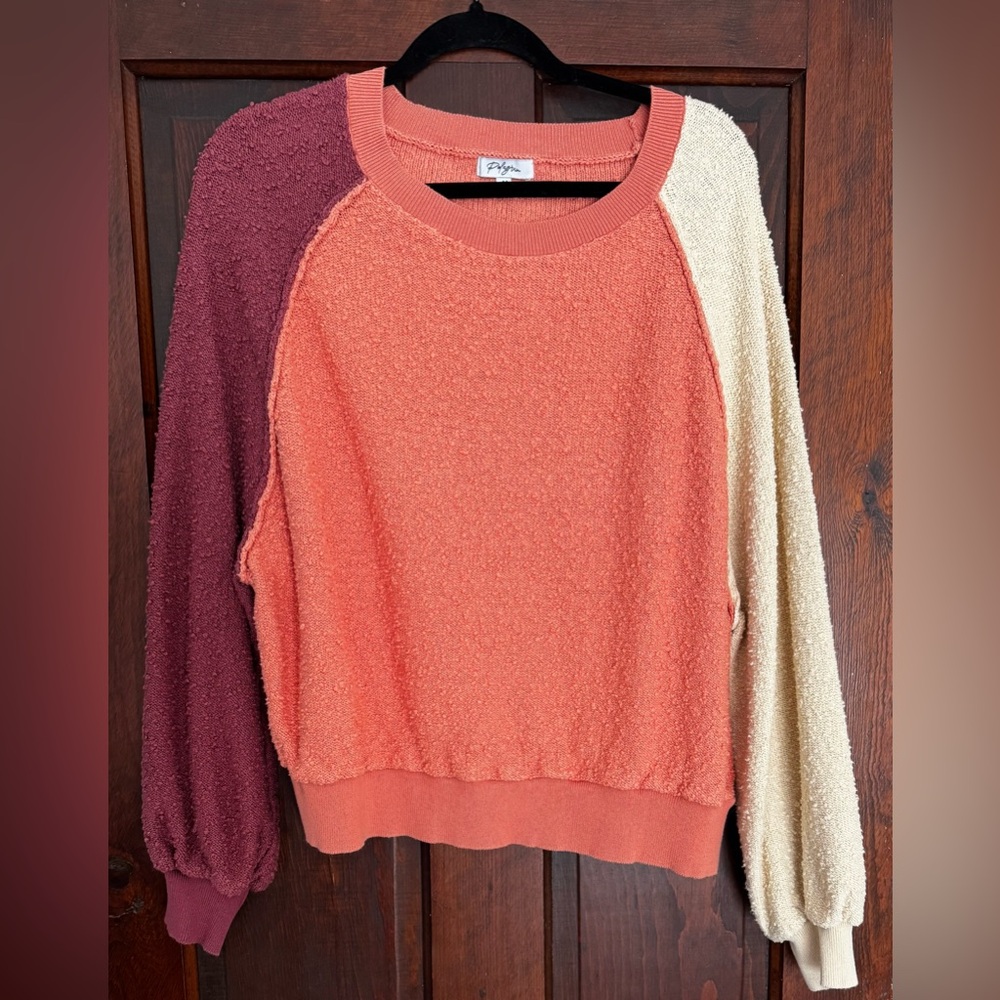 Multi tone color  sweater